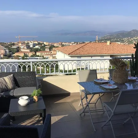 Apartamento T2 Magnifique Vue LʼÎle-Rousse